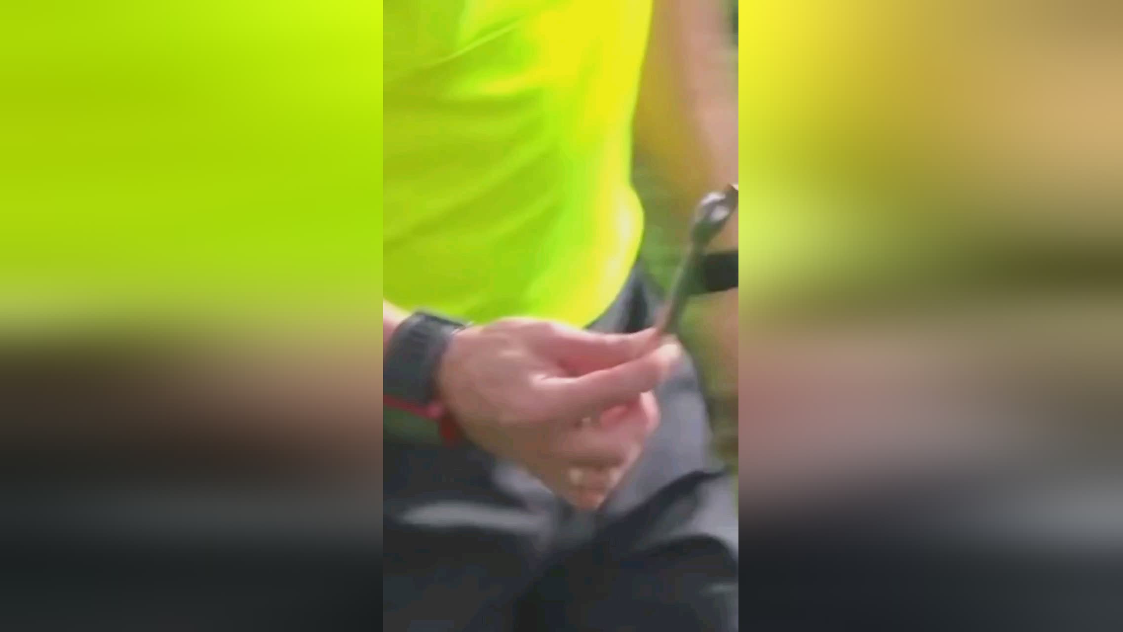 略调整而